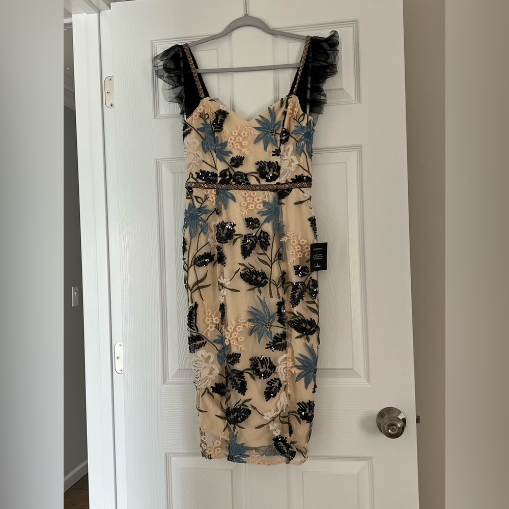 Lulu’s Show Stopper Cream Embroidered
Sequin Bodycon Midi Dress